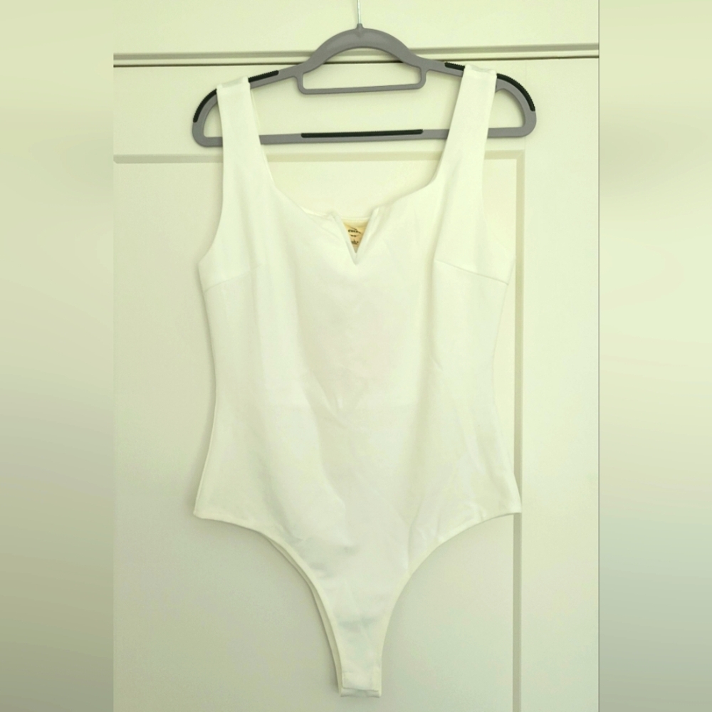 Entro Classic White Bodysuit